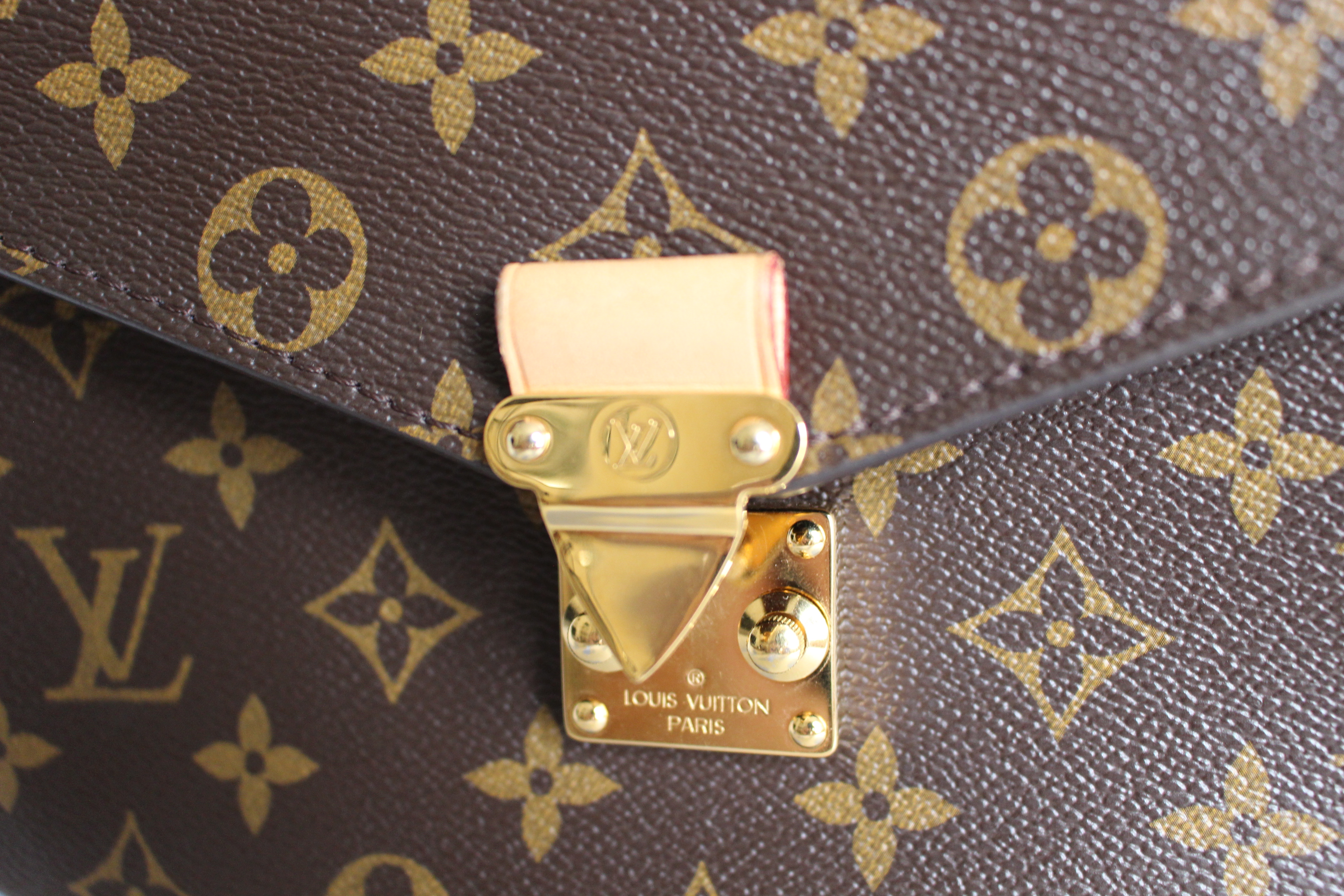Louis Vuitton Pochette Métis Review – it&#39;s all in the bag